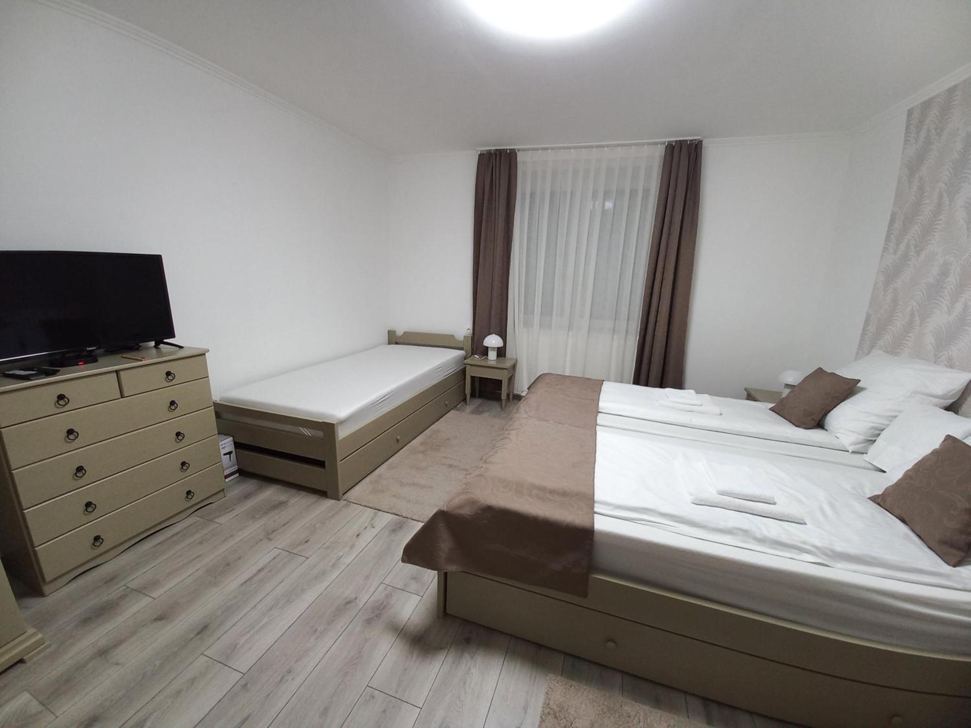 Ilona Apartman Gyula Exteriör bild